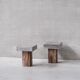 Paire de socles ou tables d’appoint en bois et en pierre (n° 2)