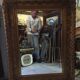 Miroir en bois doré 125 x 95 cm