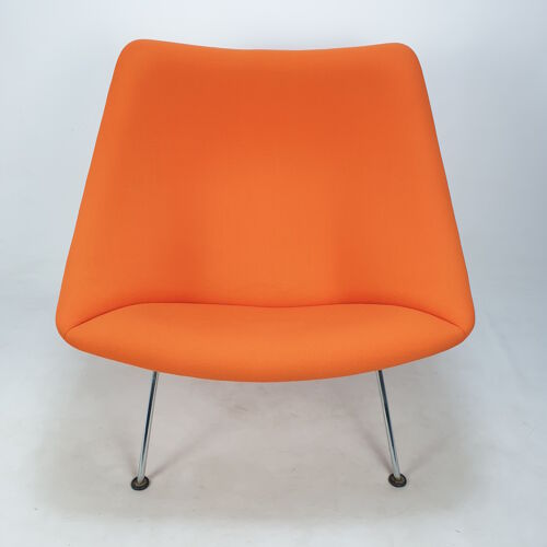 Oyster Chair and Ottoman by Pierre Paulin for Artifort