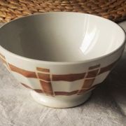 Vintage bowl on foot with brown brown tartan motif white earthenware