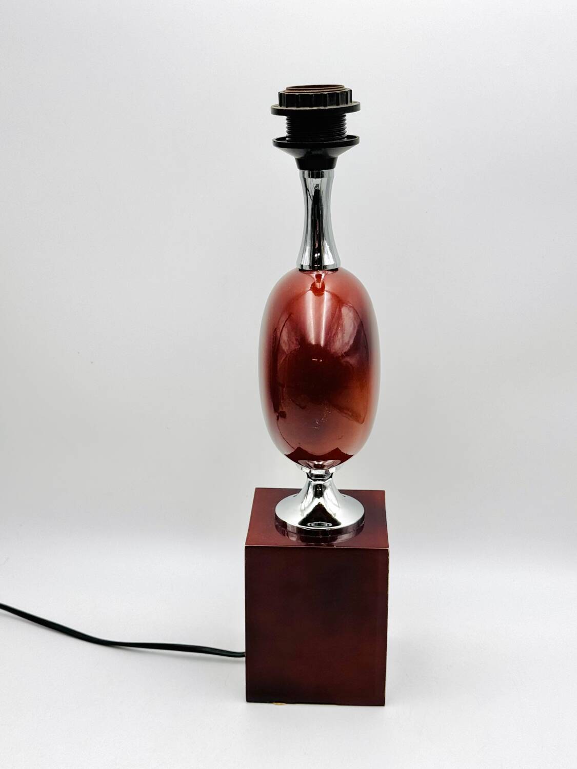 Lacquered metal table lamp Design by Philippe Barbier Vintage 1970