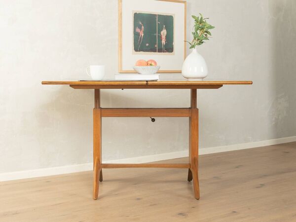 Table de salle à manger/à café unique par Wilhelm Renz, années 1950, noyer, hauteur réglable.