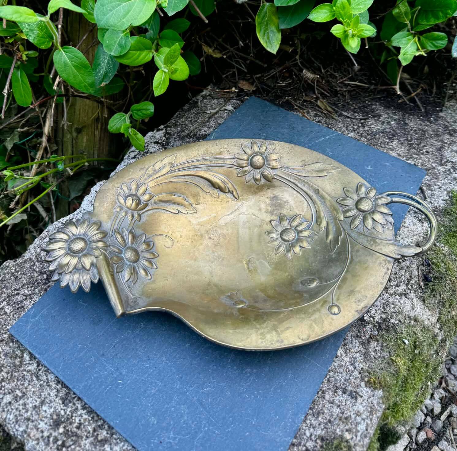 Brass pedestal plate signed WMF Jugendstil Art Nouveau