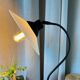 Lampe vintage en métal et opaline