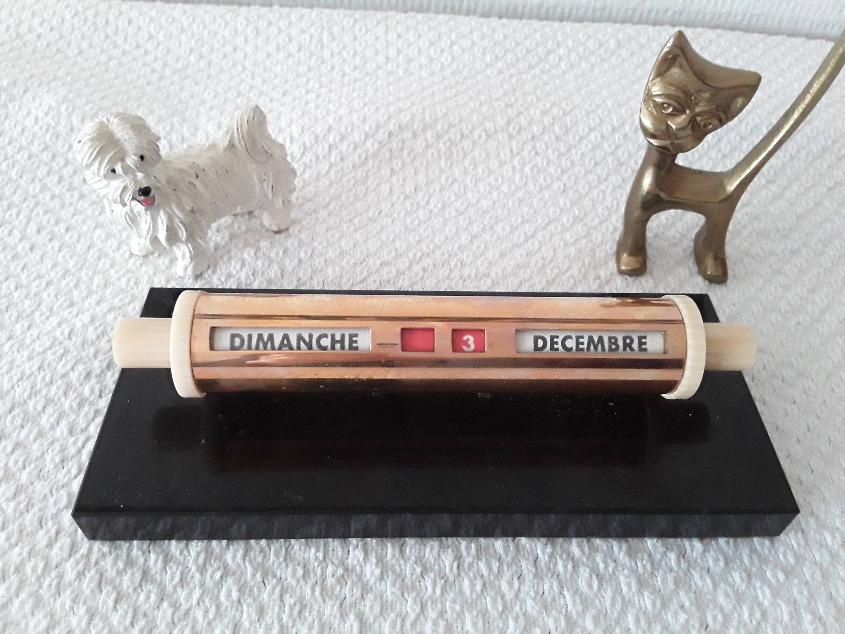 Vintage gold starry perpetual calendar