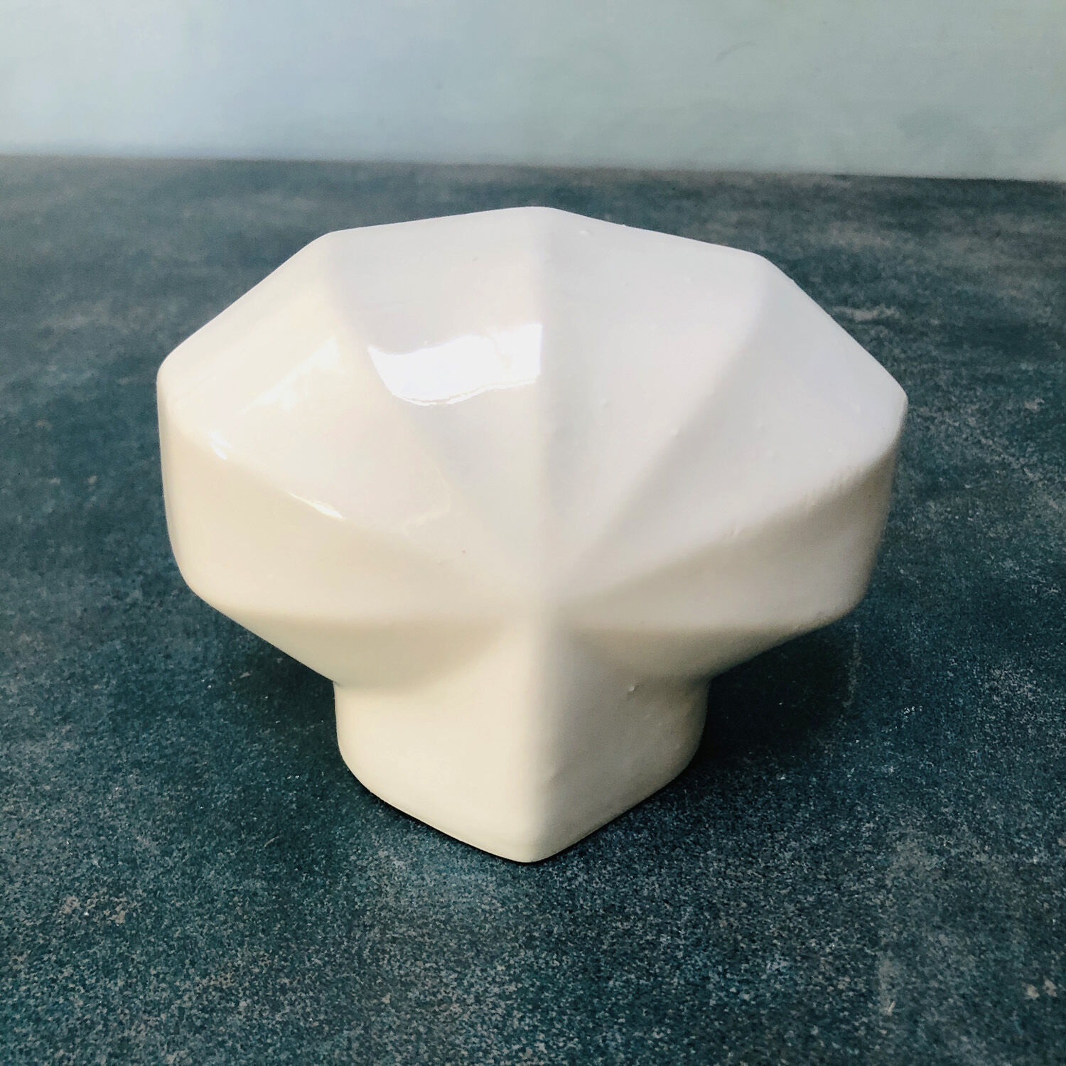 Art deco soap holder