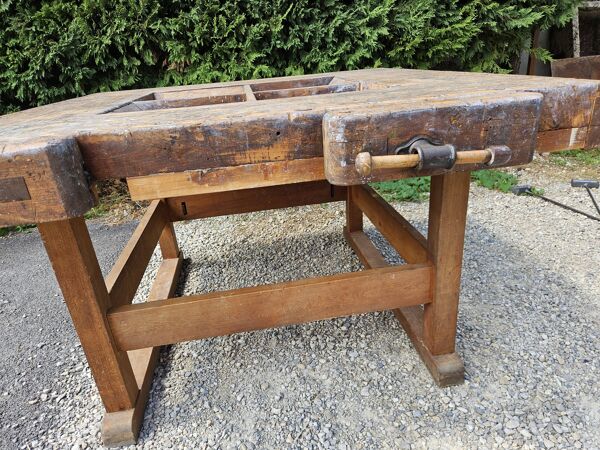 Établi ancien de sculpteur