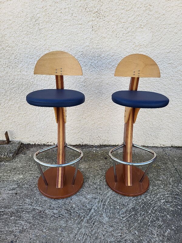 Bar or shop counter and 2 deck lina stools polyester boat hull