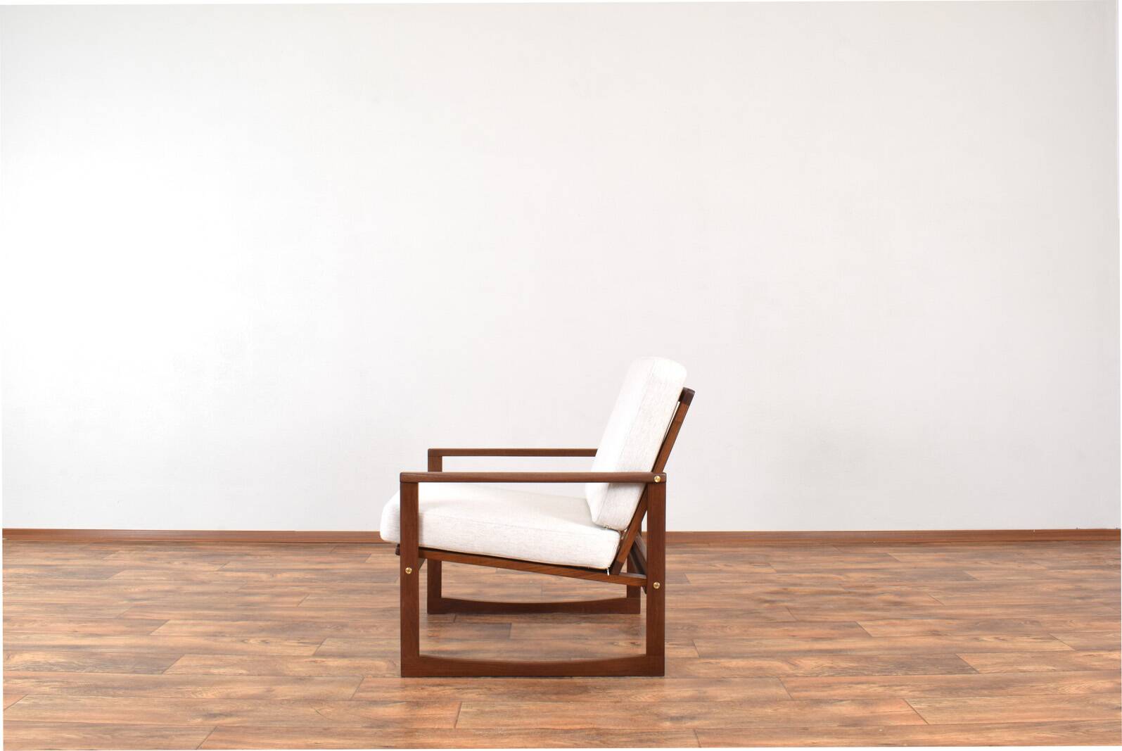 Fauteuil en teck danois des années 1960.