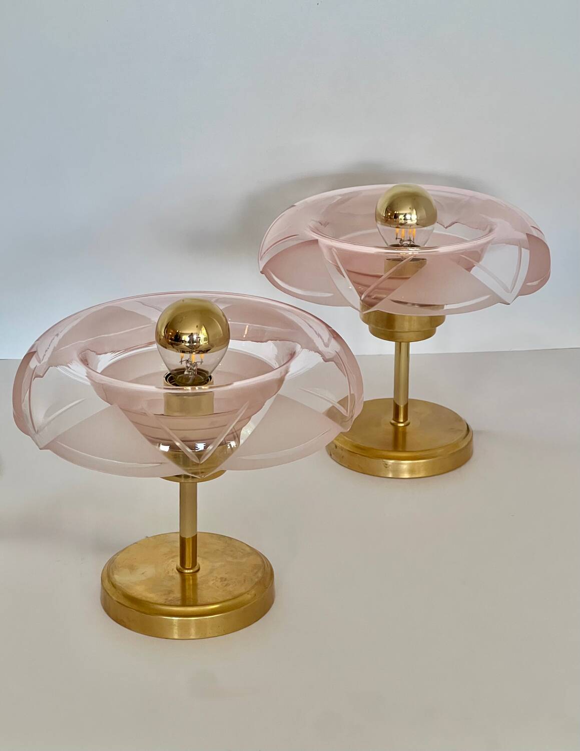 Pair of Art Deco bedside lamps in brass and etched glass