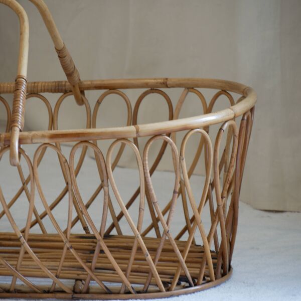 Couffin en rotin vintage