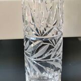 Tubular soliflore vase. In cut crystal. Decorated with frosted leafy motifs. Boho-Chic style. High 20 cm