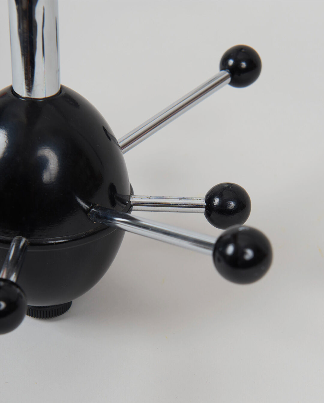 Sputnik wall coat rack