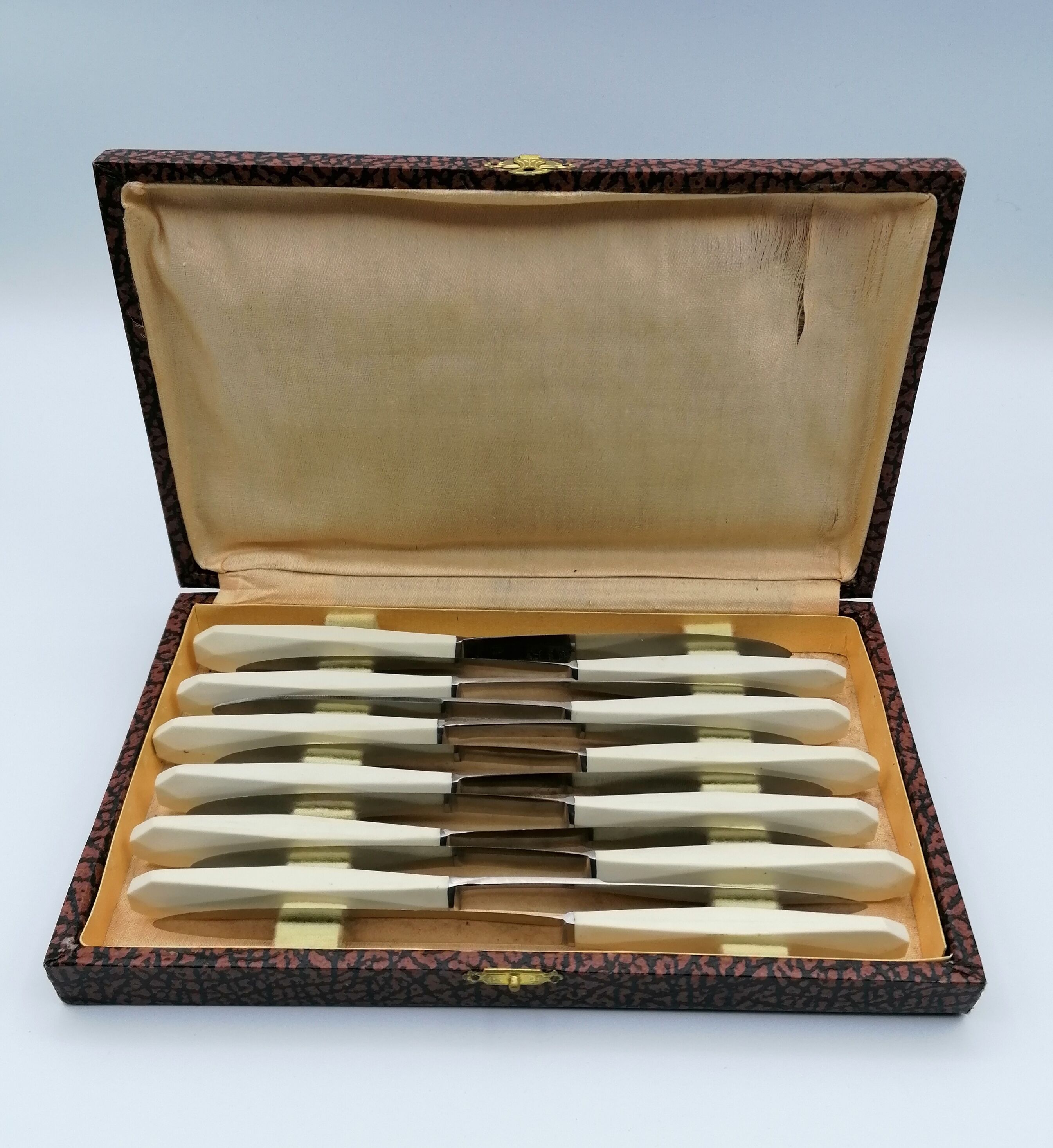 Ensemble de 12 couteaux vintage