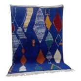 Tapis design berbère - touche bleue - tapis marocain fait main - 241x165 cm