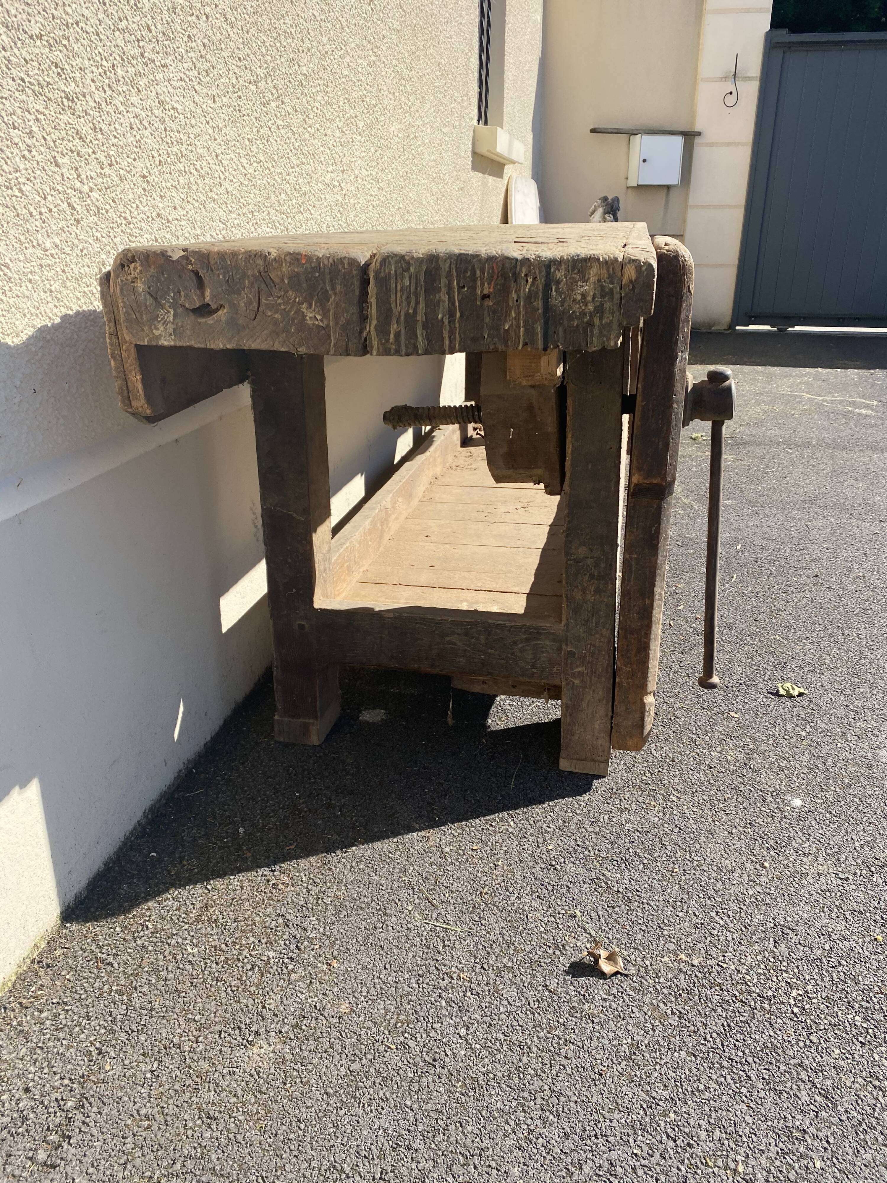 Carpenter's workbench