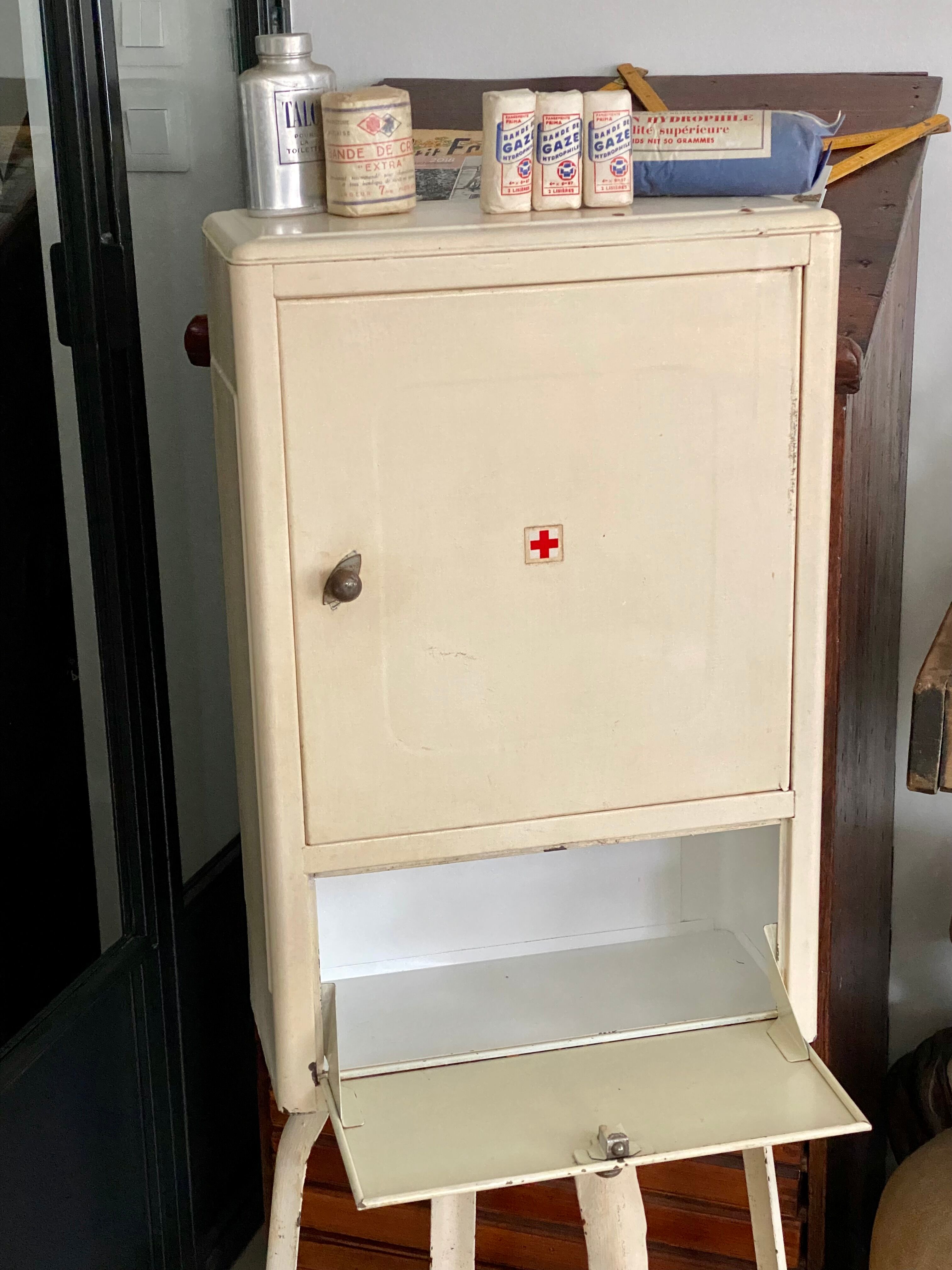 Vintage metal medicine cabinet