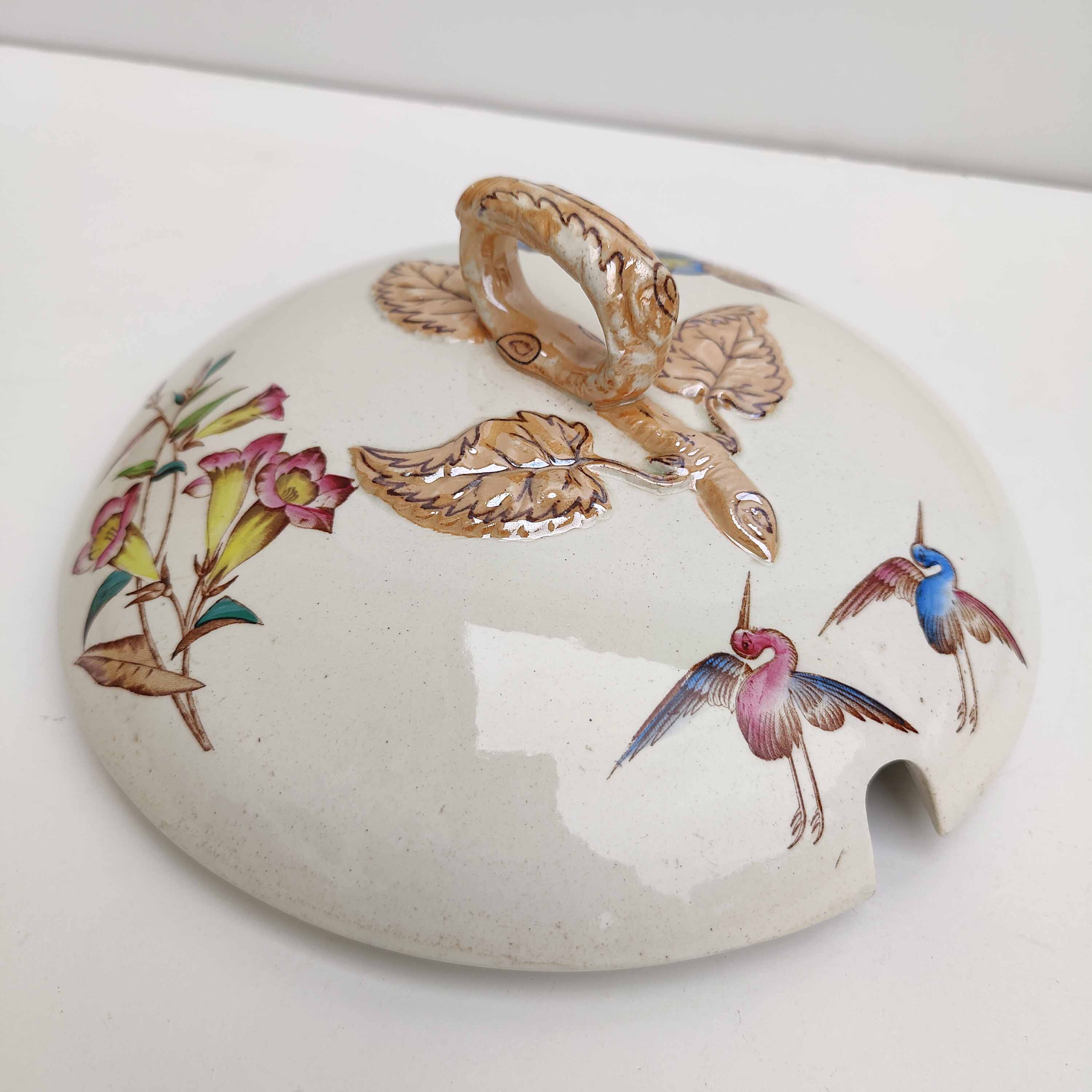 Porcelain soup tureen with heron and bamboo decor