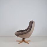 Danish lounge chair designed by H.W. Small for Bramin, 1970s