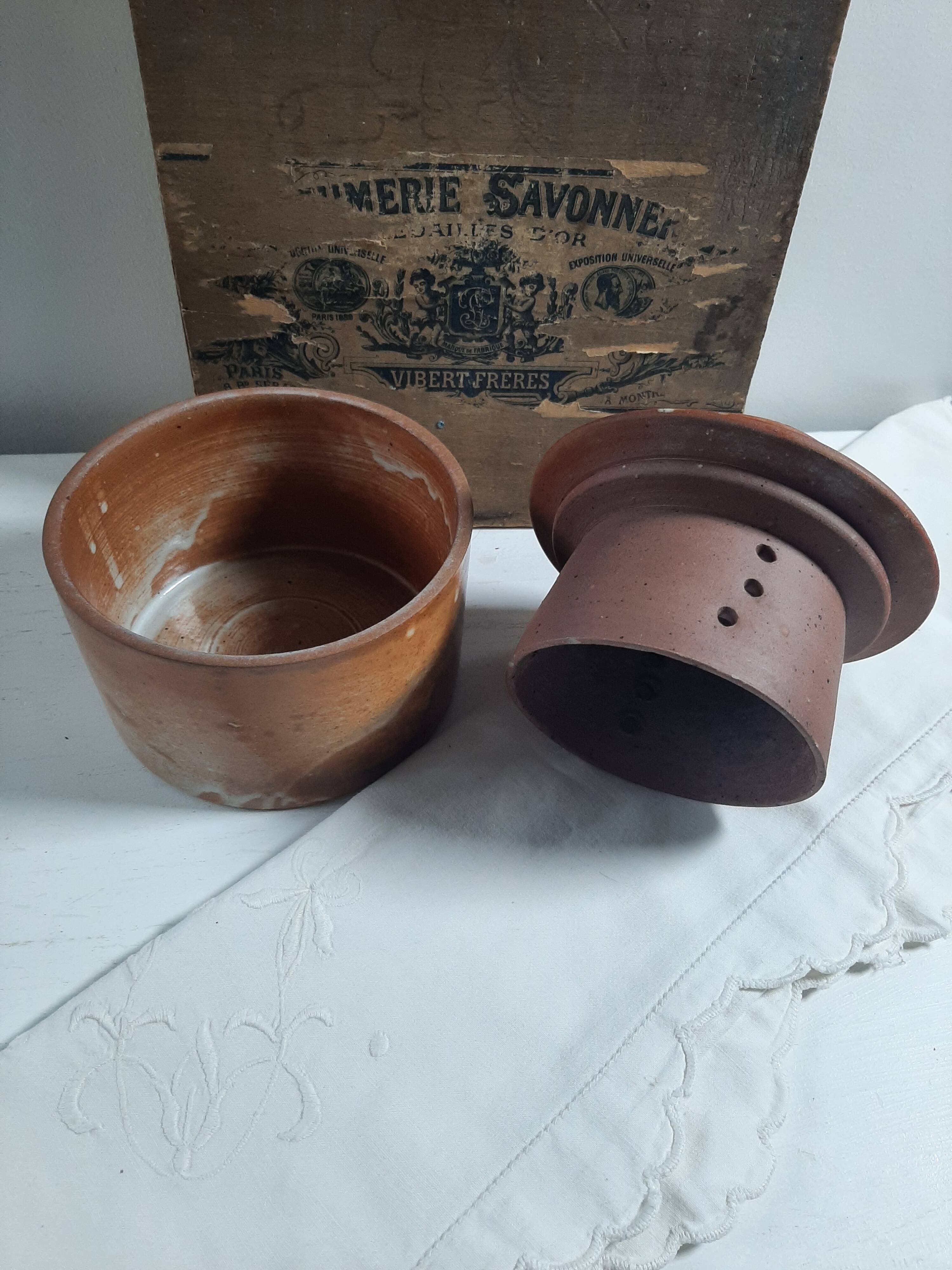 Beurrier à eau en grès