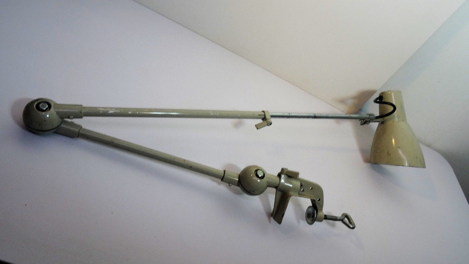 Lamp style workshop articulated