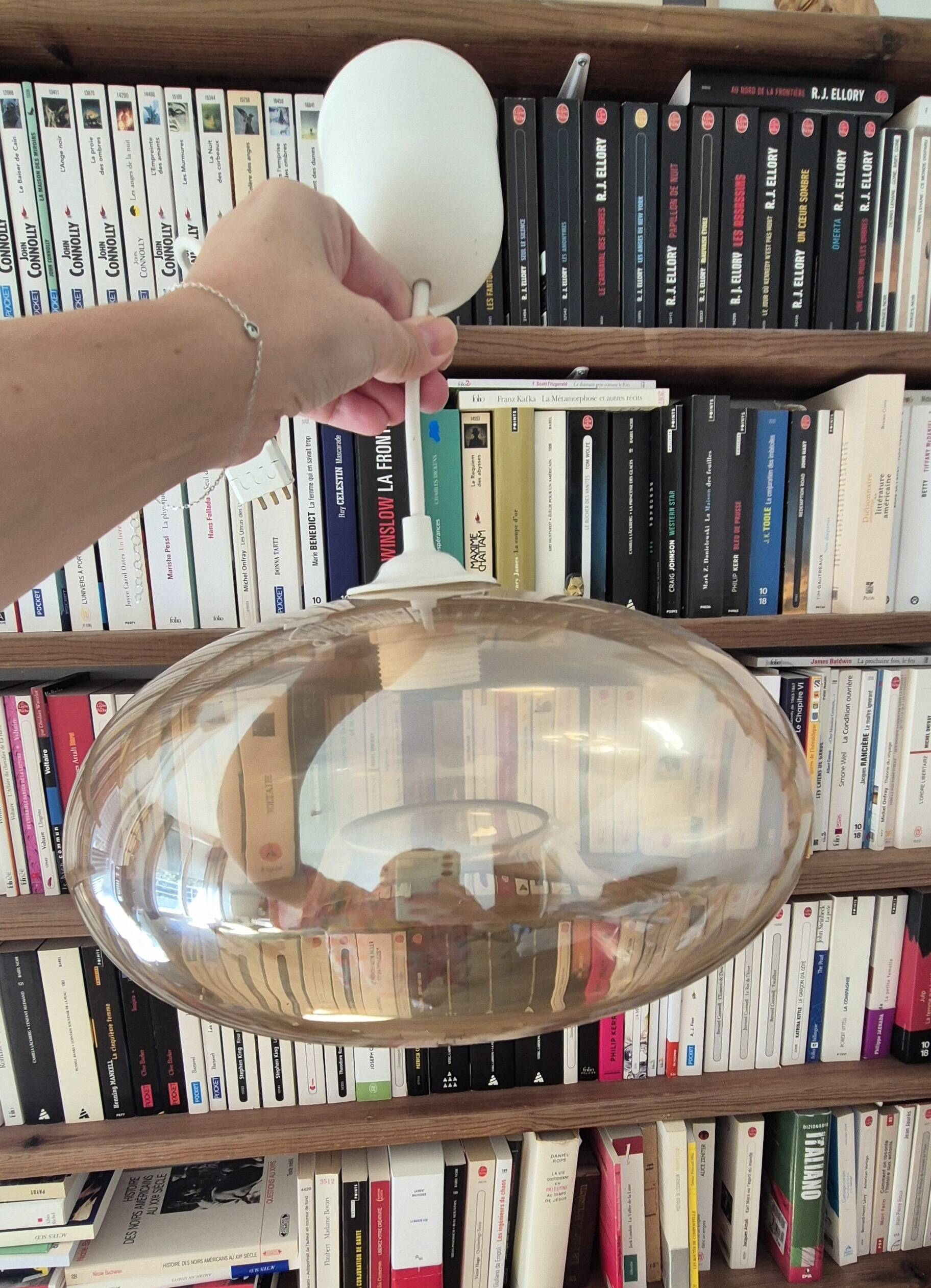 Suspension transparente beige