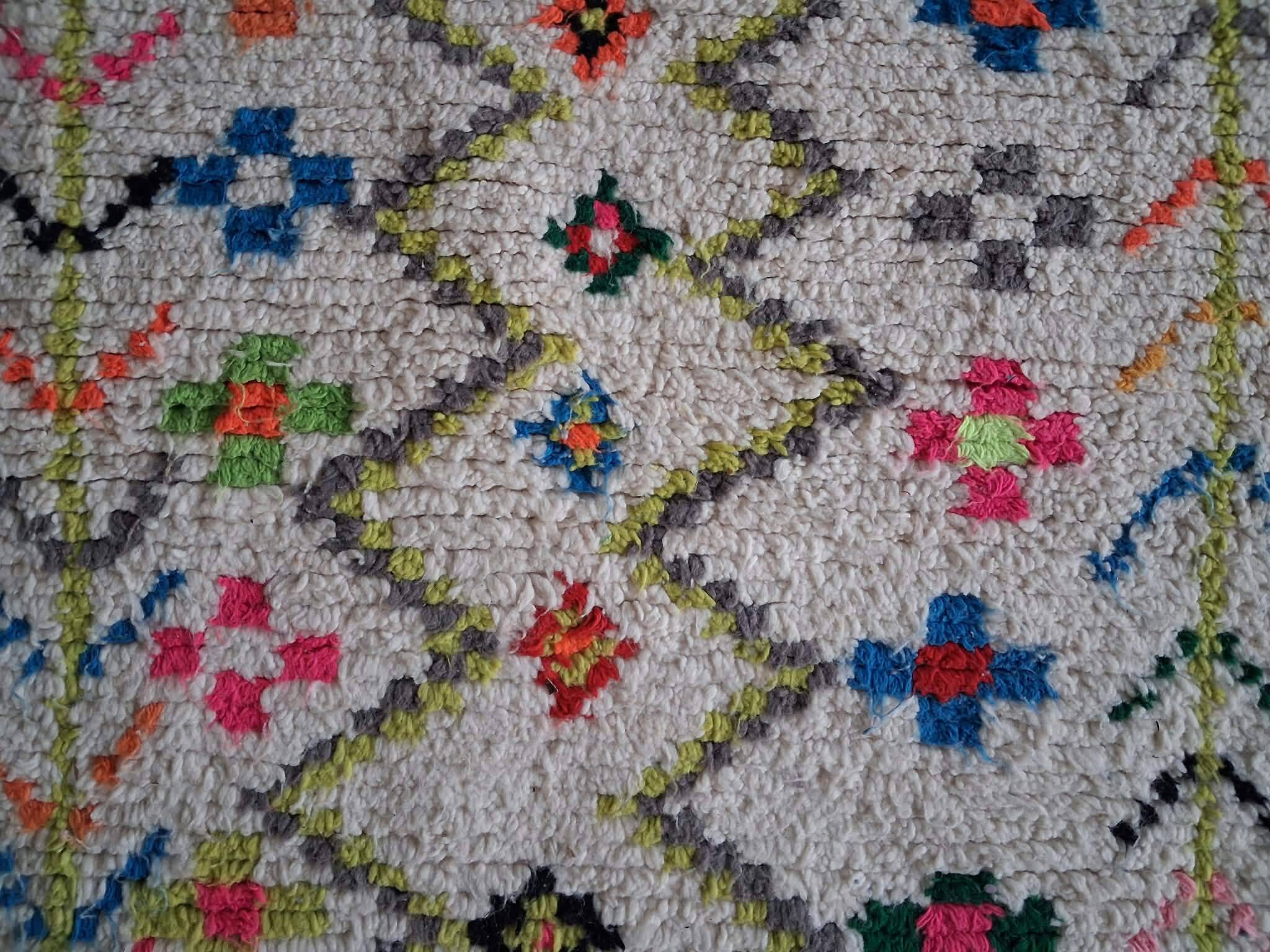 Tapis berbère beni Ouarain fait main 144x102cm