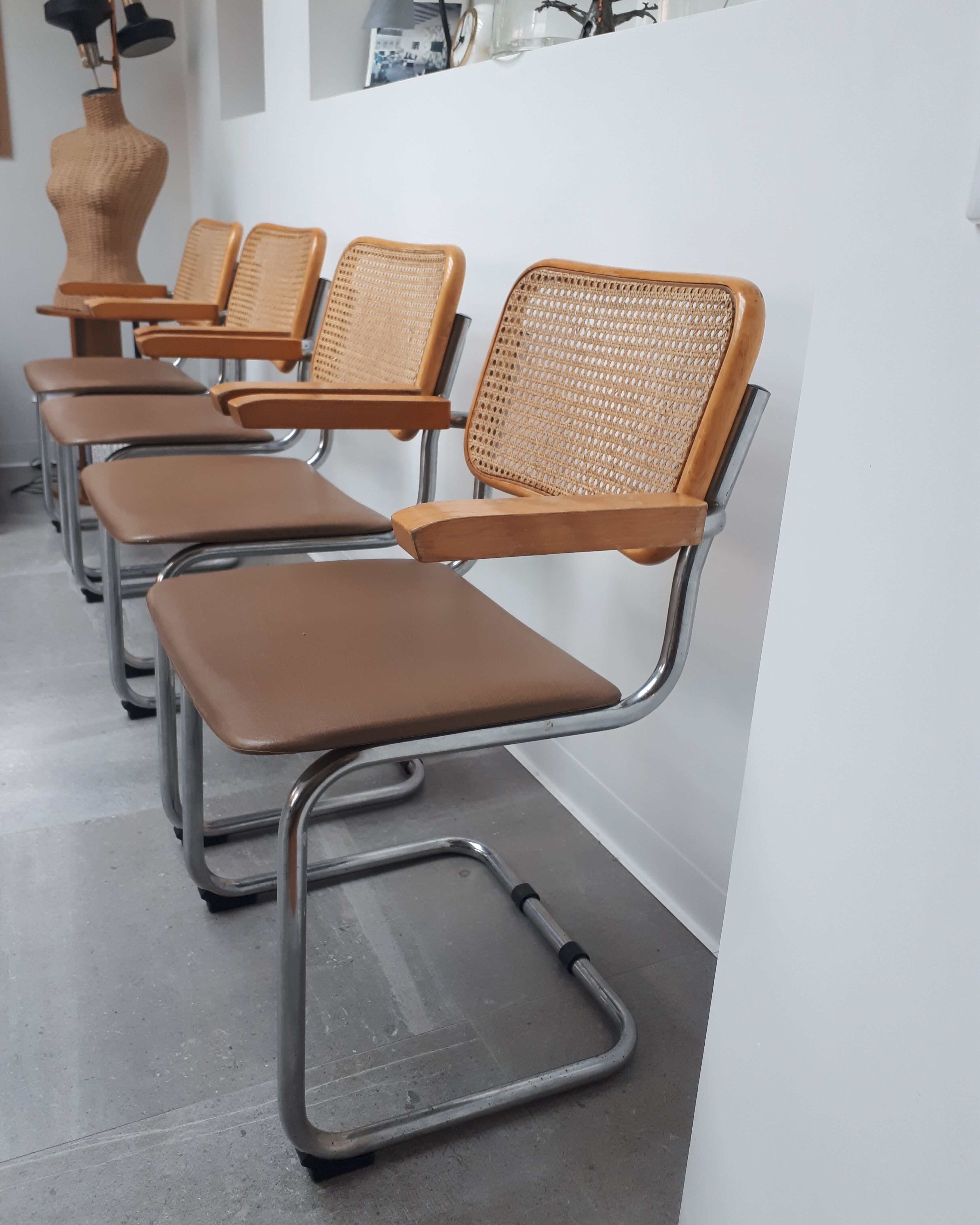 Dining room table farm and 6 chairs style breuer