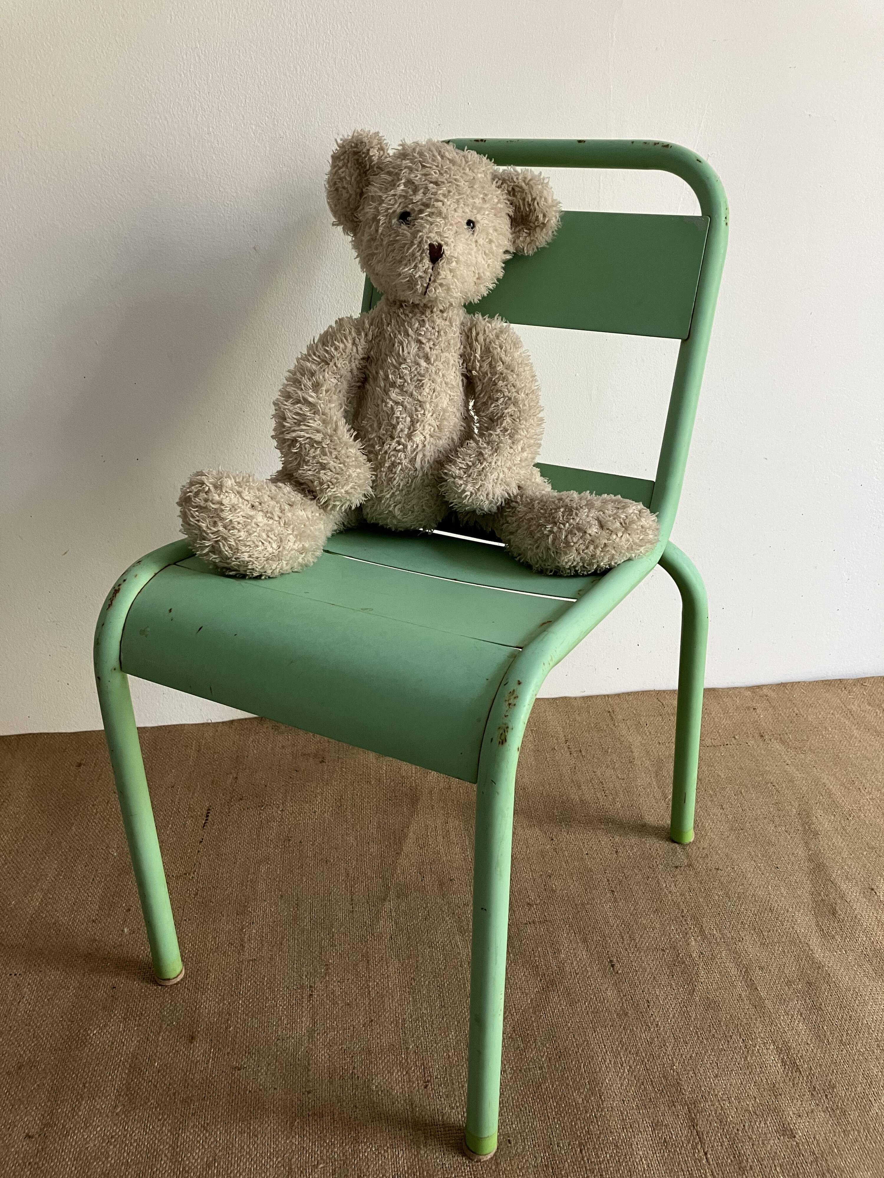 Children's chair for the bedroom or garden