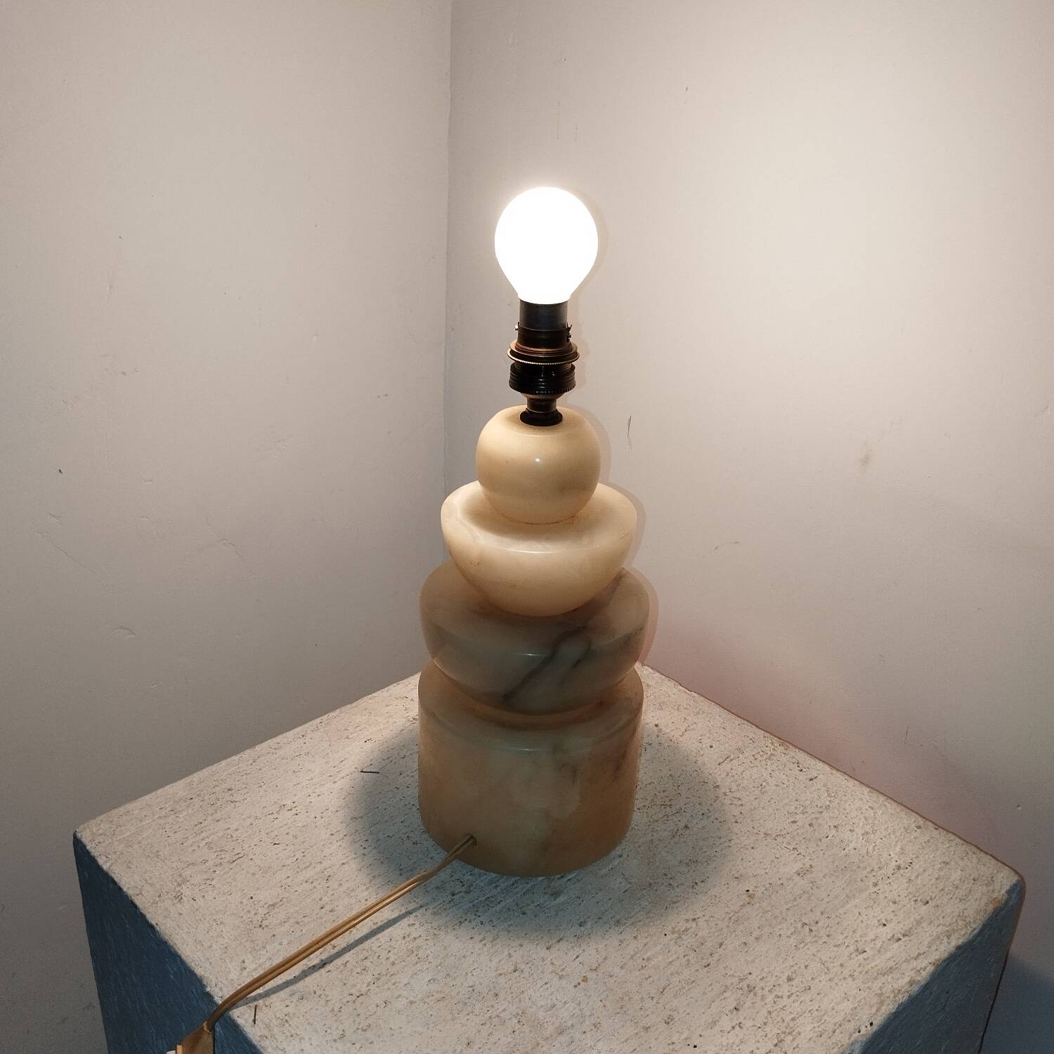 Italy design lamp base Italy 70s