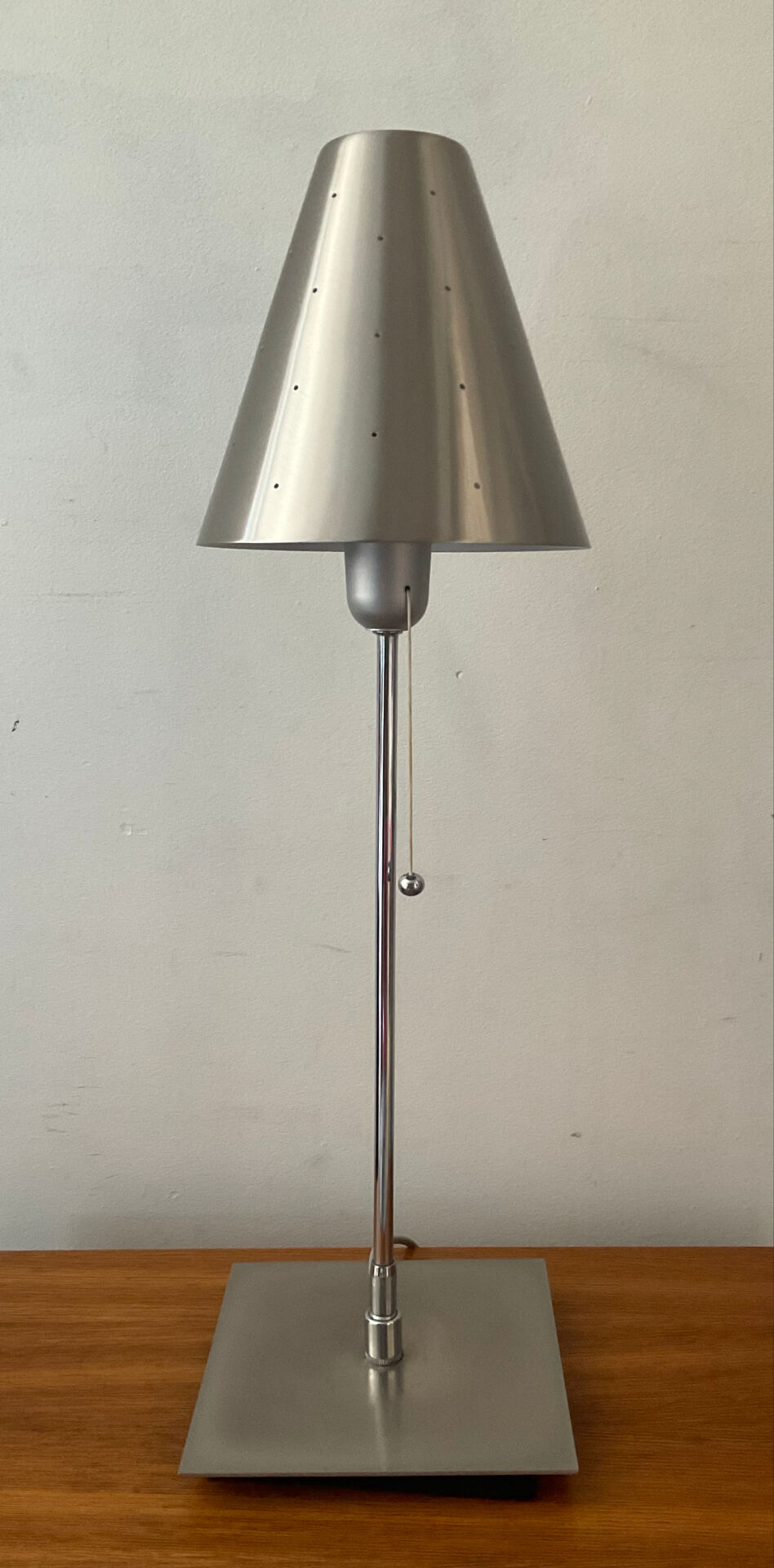 Brushed aluminium design lamp