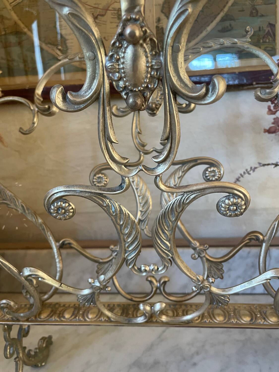 Porte-revue italien en bronze