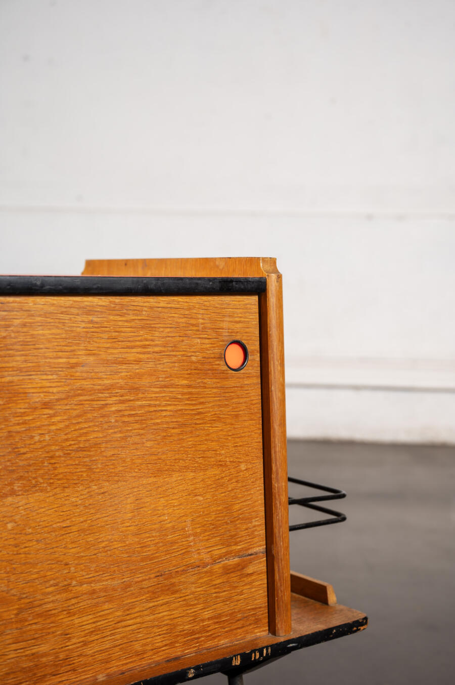 Storage furniture for vinyl records