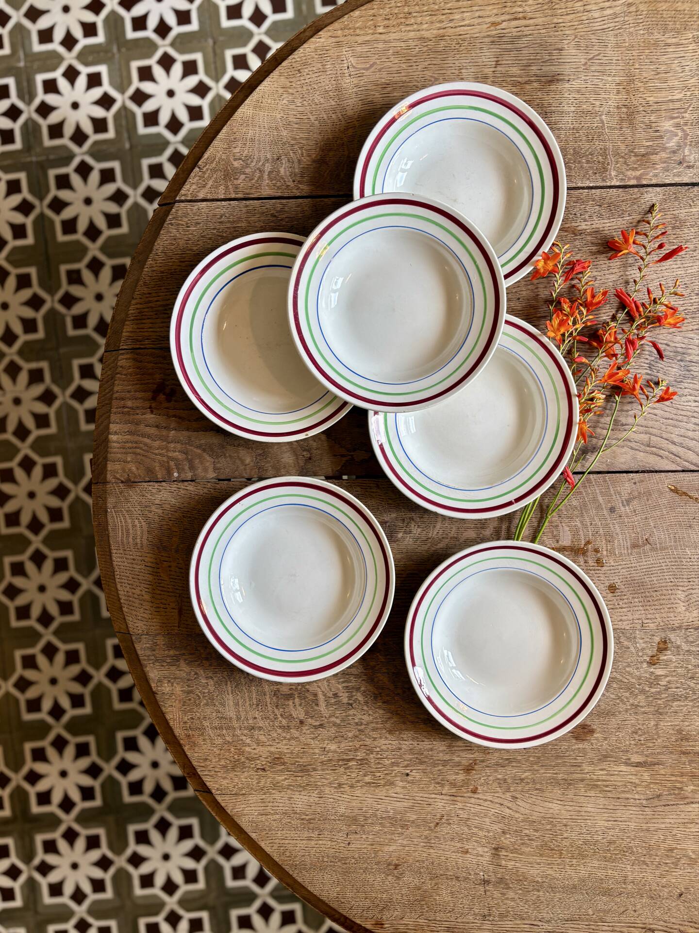 Set of 6 vintage deep plates, Gildas models