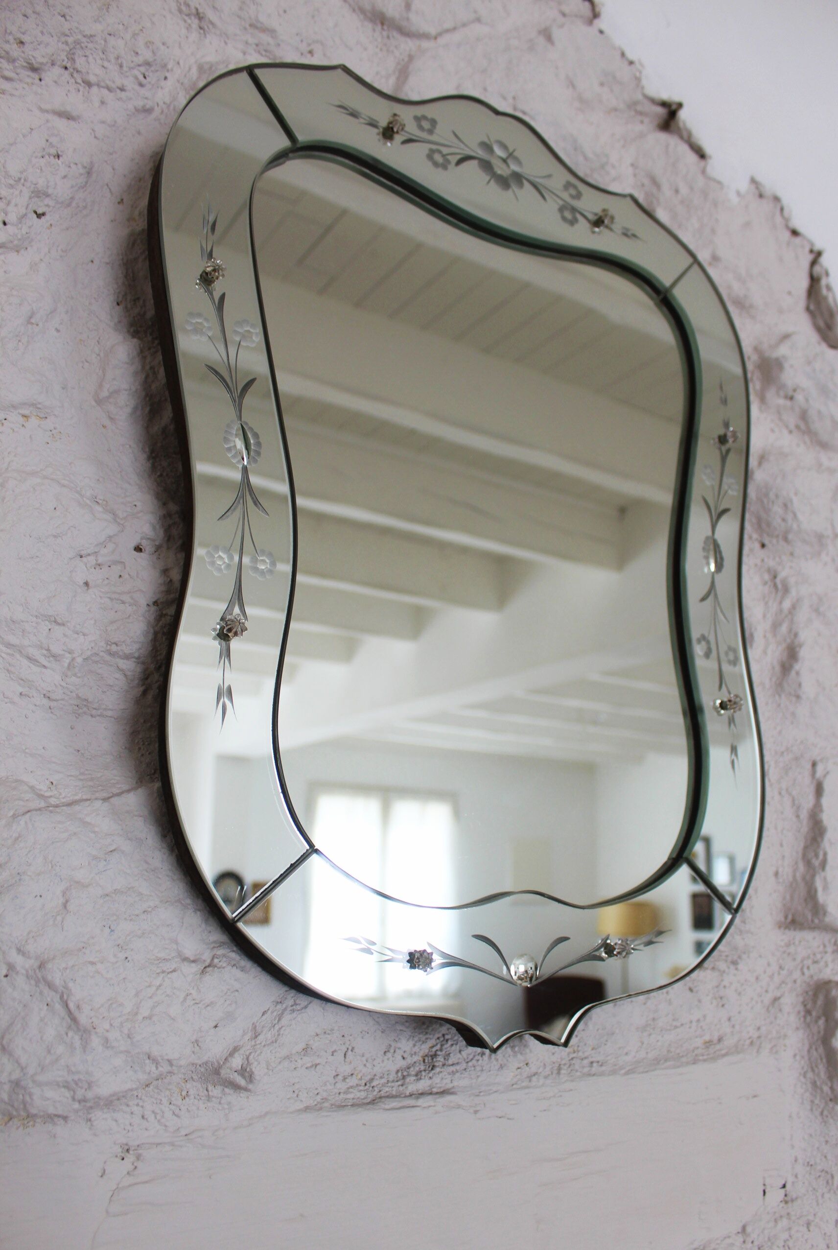 Venetian mirror 60*44cm