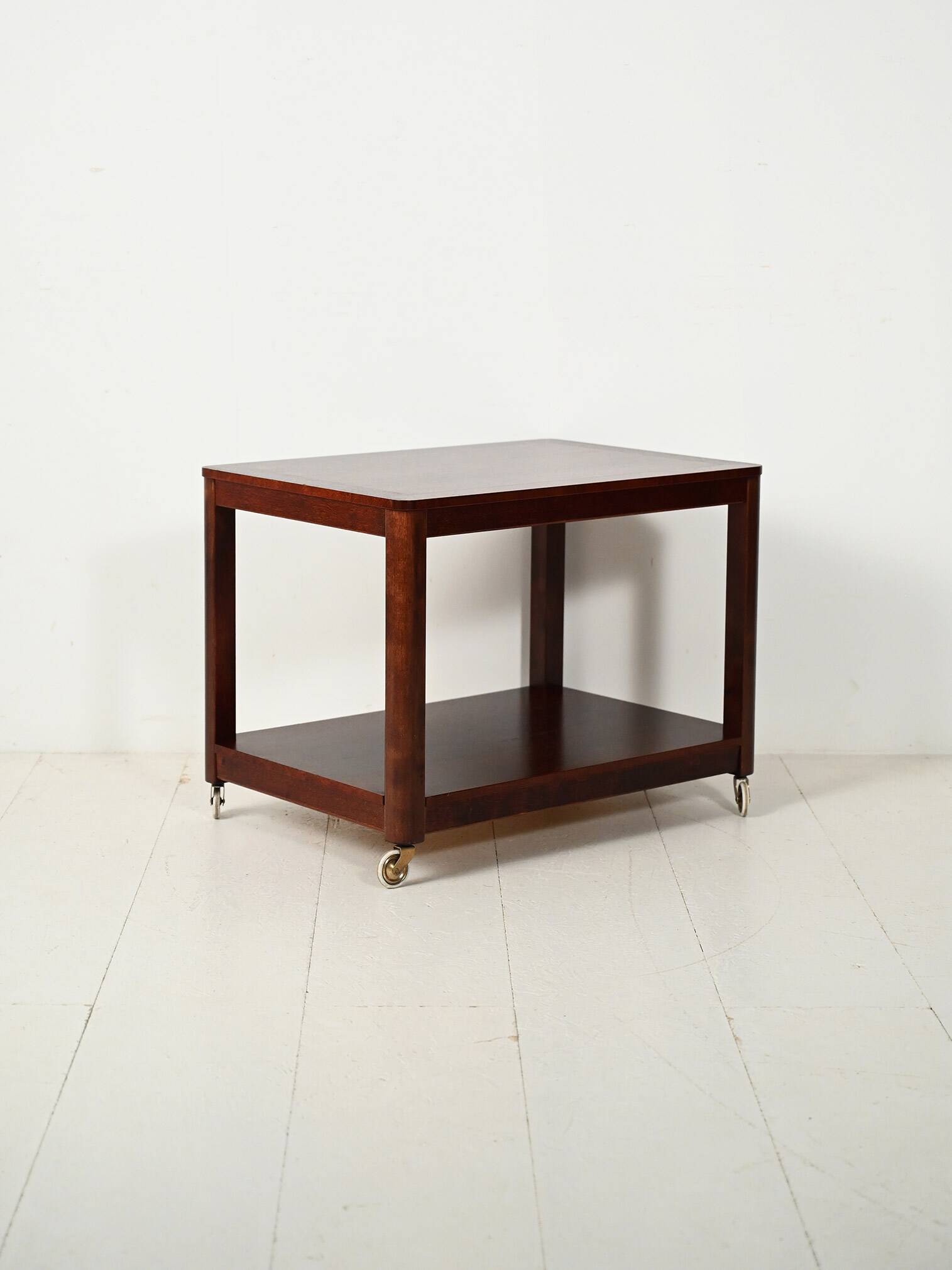 Desserte « Collection Stockholm » de Tomas Jelinek et Karin Mobring