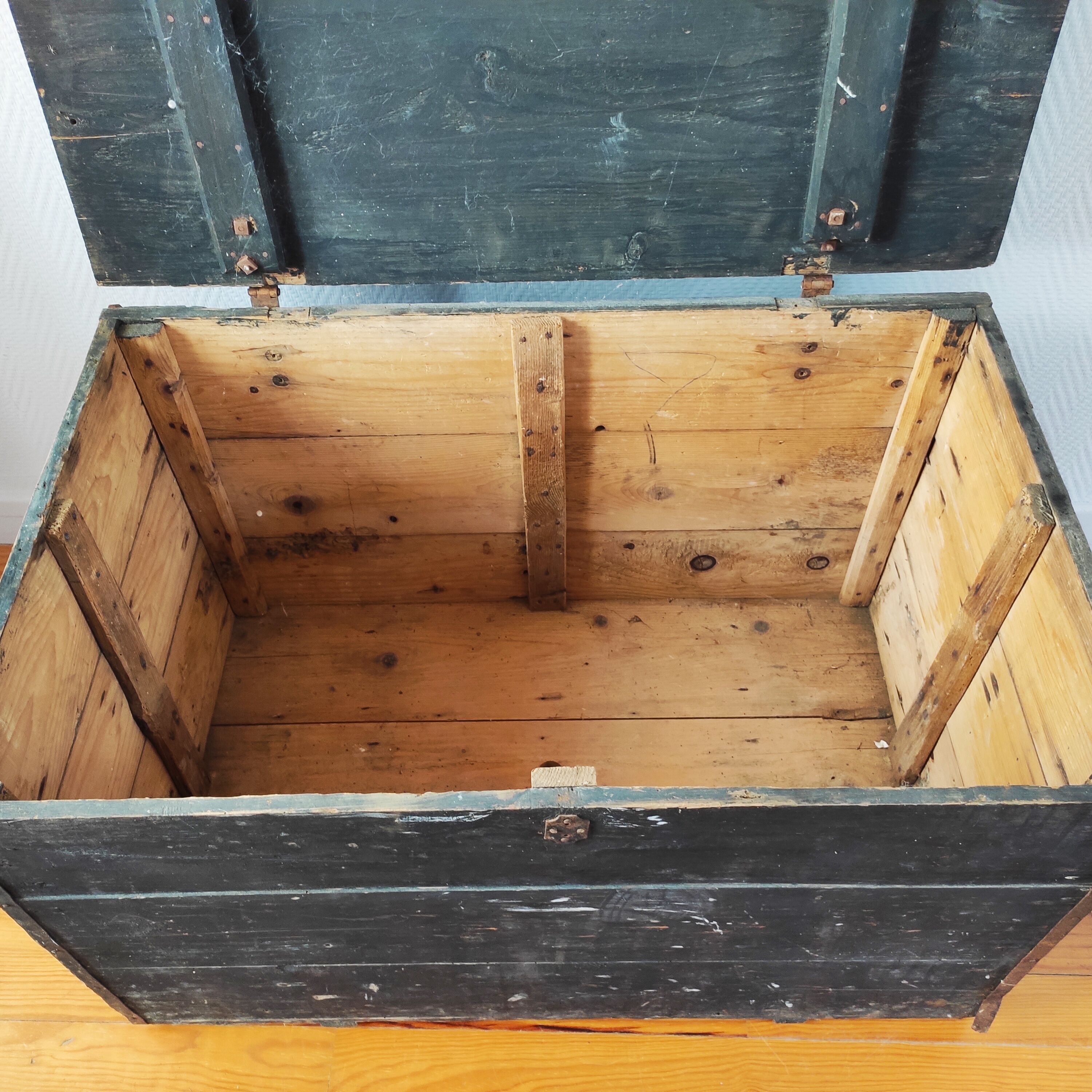 Chest old trunk fir wood