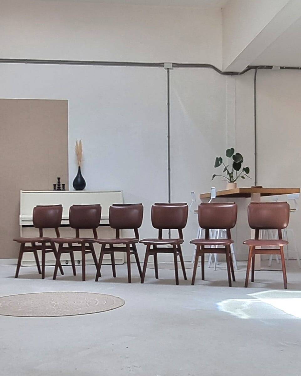 Chaises du milieu du siècle