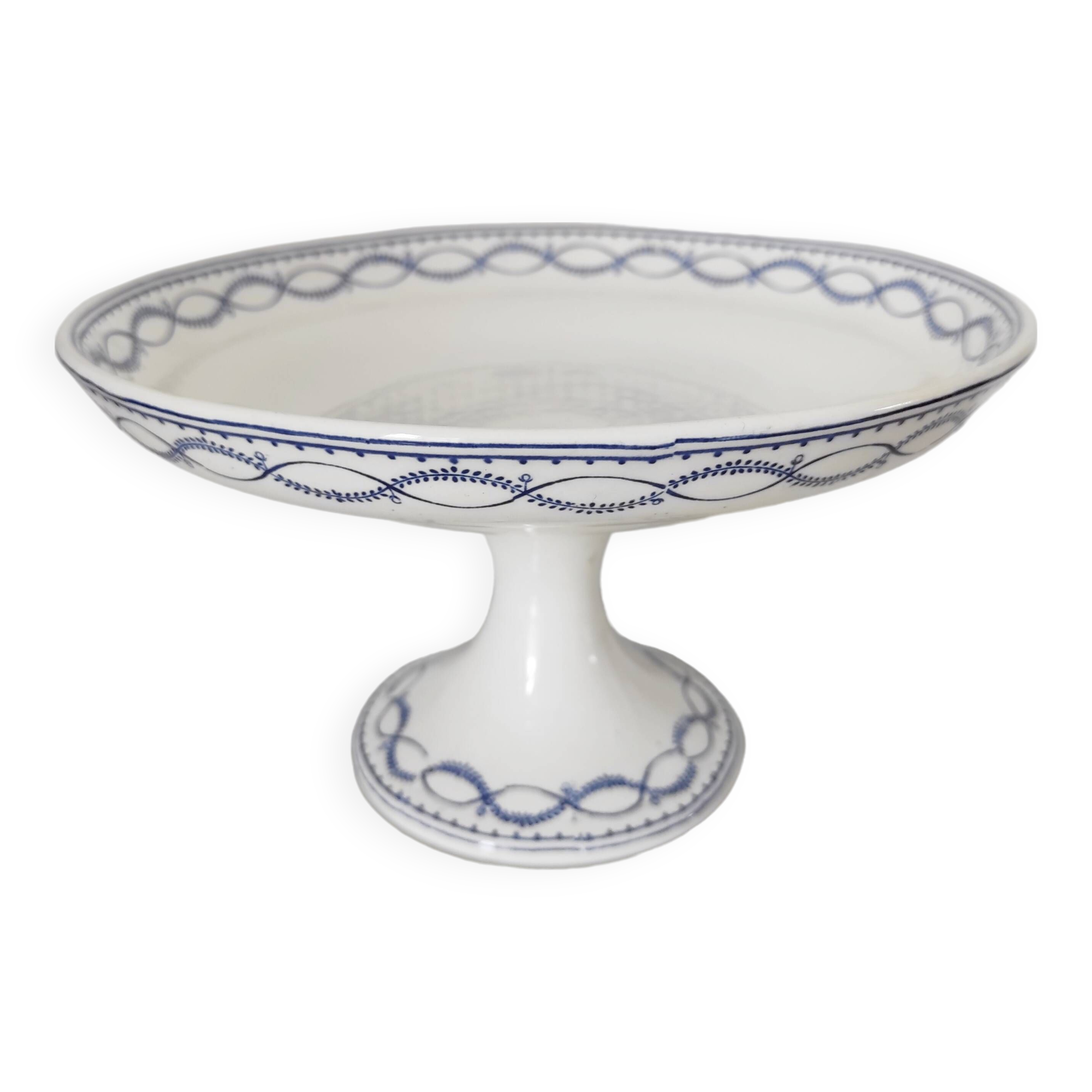 Boch Frères earthenware heeled dish