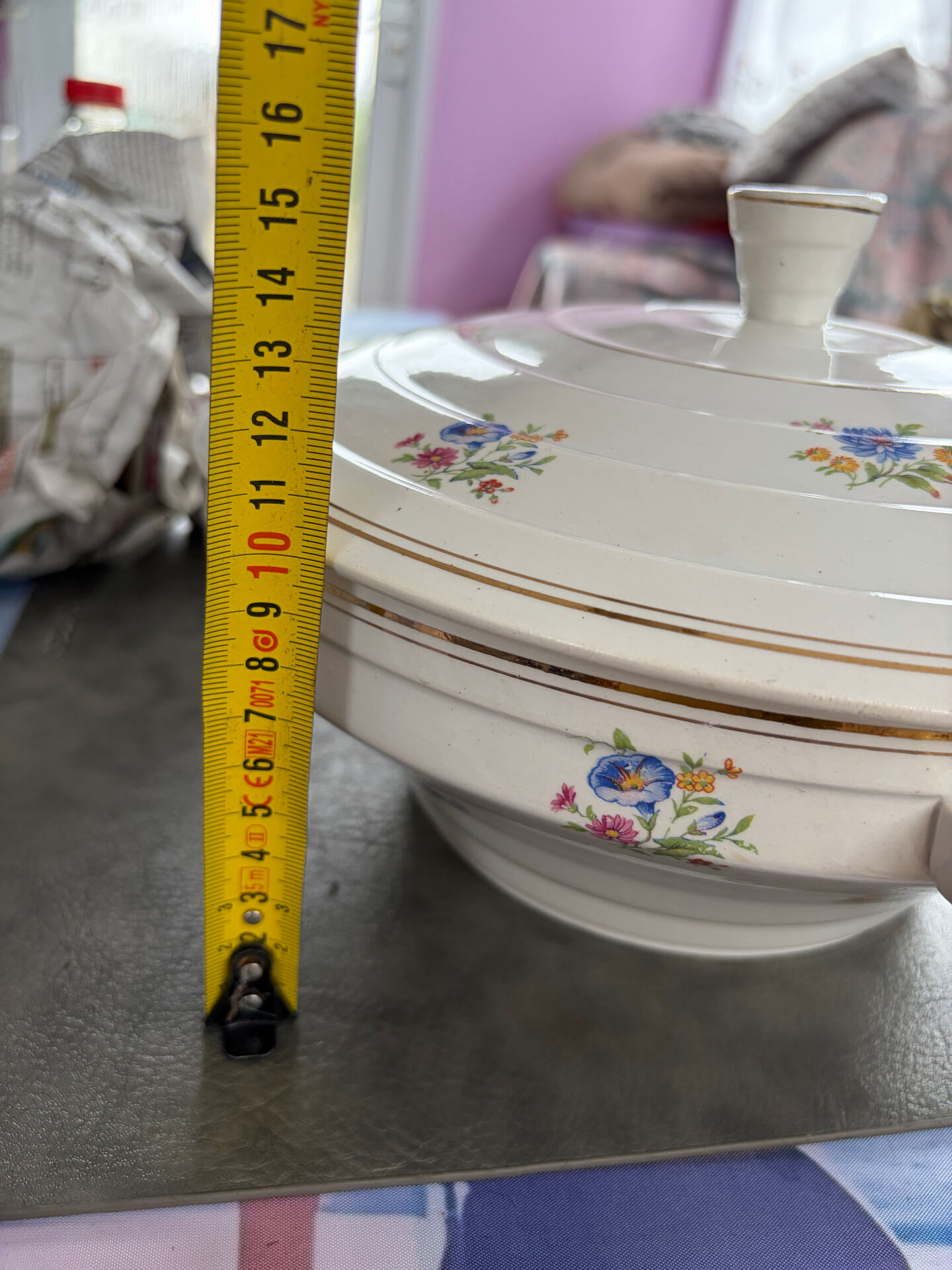 Vintage soup tureen with Art Deco flowers, opaque porcelain, Versailles.
