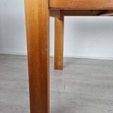Solid pine extending table