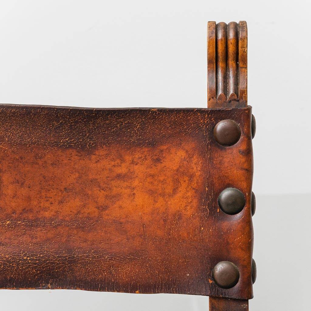 Set of 6 dining chairs in wood and brown leather, late 19th century