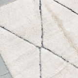 Moroccan Berber carpet beni ouarain ecru diamonds nors engraved 230x157cm