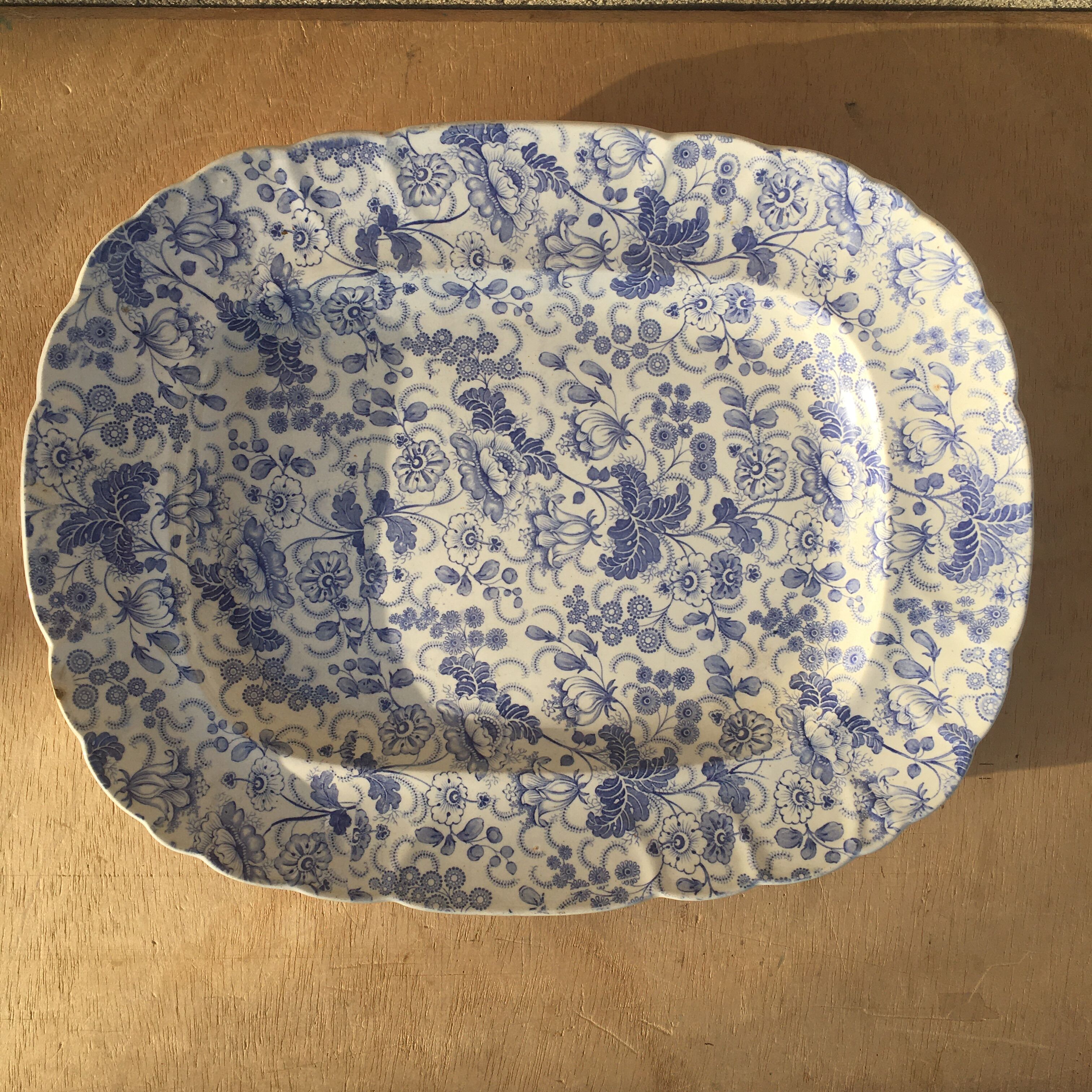 Table service - "Tapestry" - Johnston & Old man - burgundy ceramics