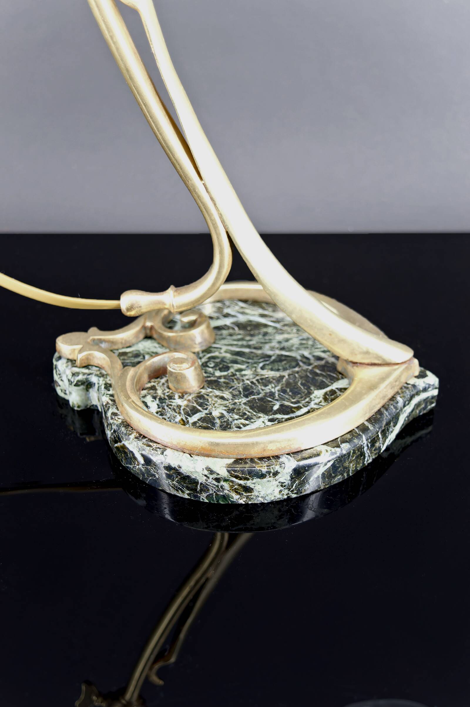 Important Bronze and Marble Table Lamp, Art Nouveau, France, 1890