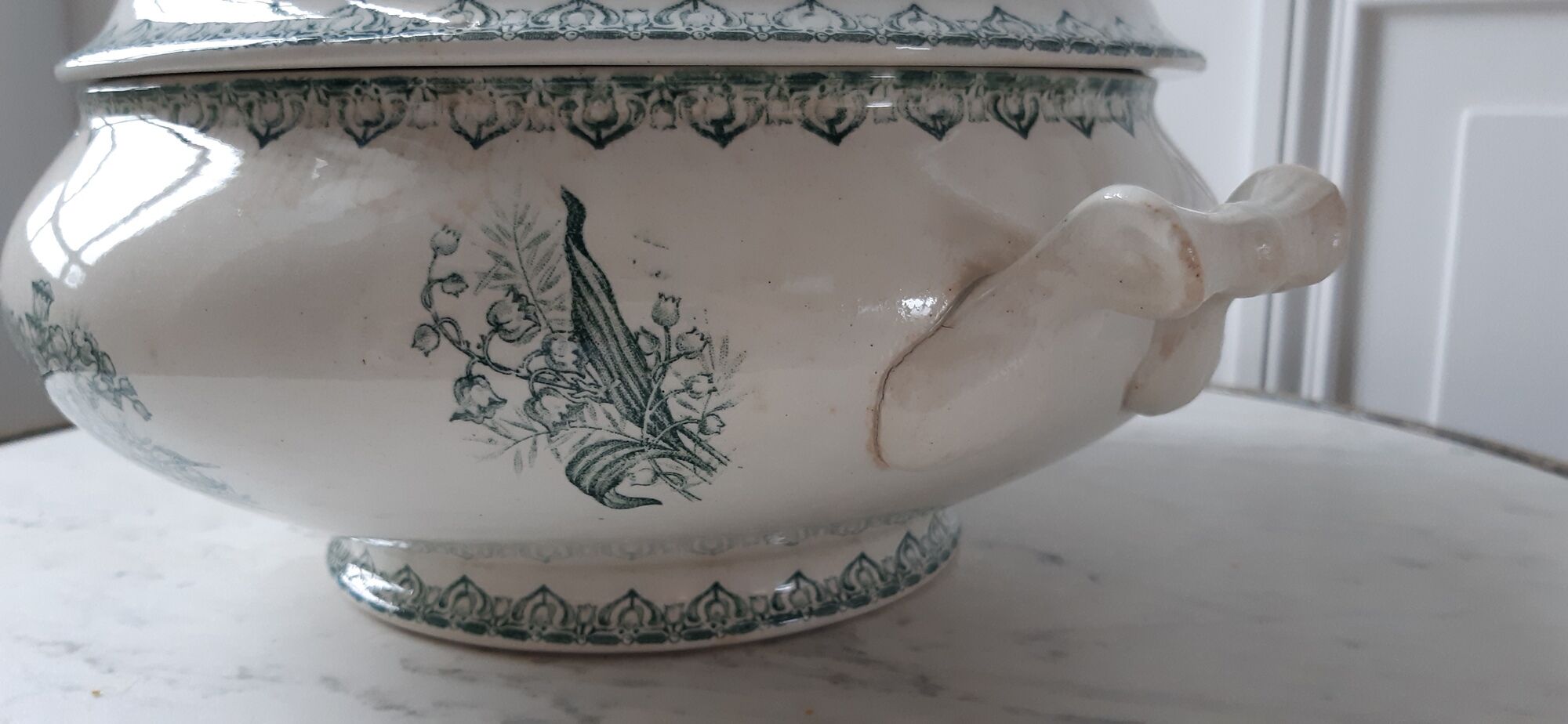 Soup pot Saint-Amand Iron Earth model Lily of the valley XIXth