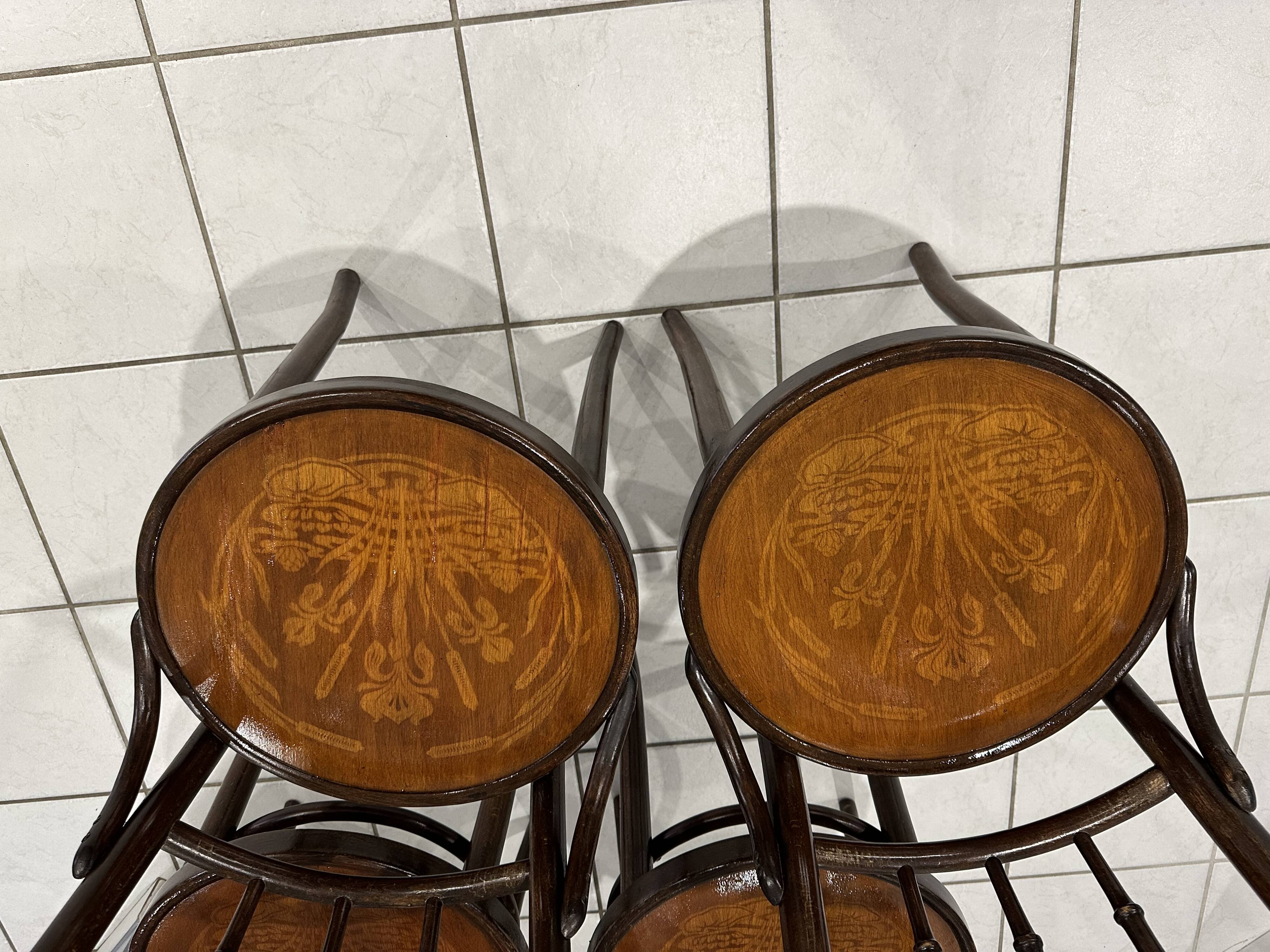 Set of 4 bentwood bistro chairs from the 1930s