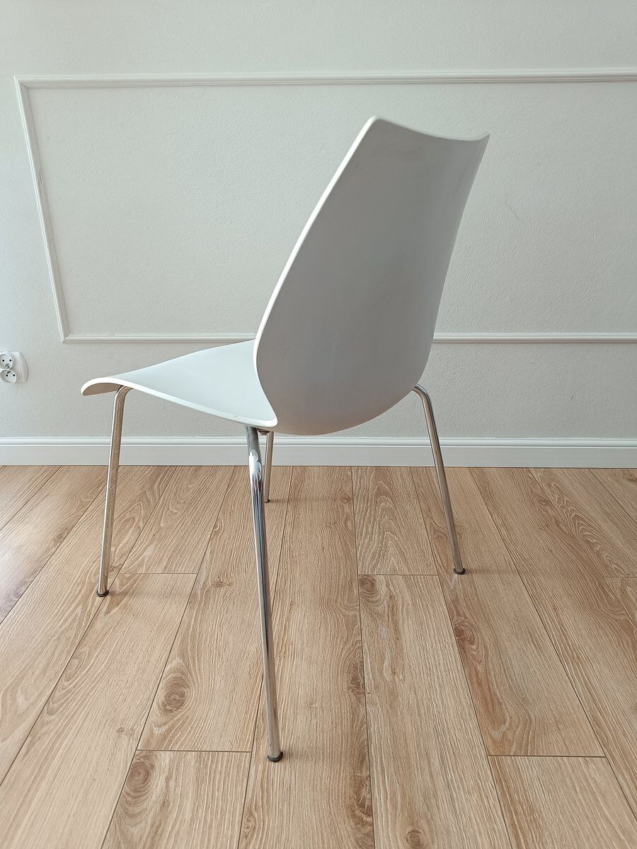 Maui chair by Vico Magistretti for Kartell