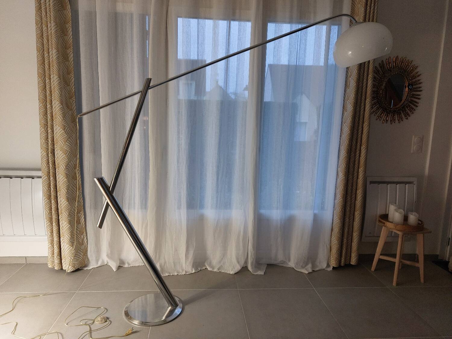 Floor lamp