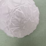 Art deco ball suspension